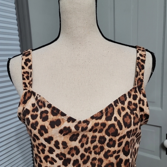 TORRID Foxy Cheetah Print Wide Strap Tank - Picture 3 of 8